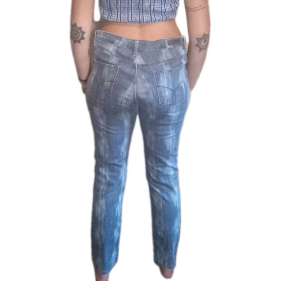 VTG Calvin Klein Blue Medium to Light Acid Wash Pattern Ultimate Skinny Jean 14 - Picture 3 of 4